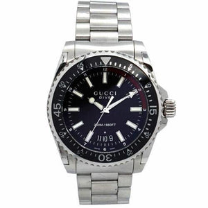  Shop Authentic Gucci Dive Quartz Black Dial Silver Steel Strap Watch For Men - YA136212 - Luxxuri