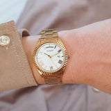  Shop Authentic Guess Luna White Dial Rose Gold Steel Strap Watch for Women - GW0308L3 - Luxxuri