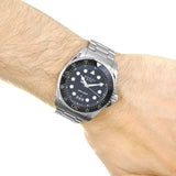  Shop Authentic Gucci Dive Analog Black Dial Silver Steel Strap Watch For Men - YA136208 - Luxxuri