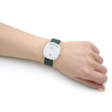  Shop Authentic Gucci Grip Quartz Silver Dial Green Leather Strap Unisex Watch - YA157406 - Luxxuri