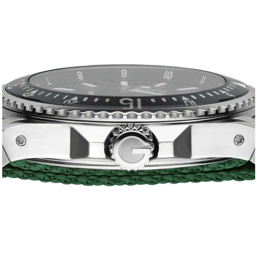  Shop Authentic Gucci Dive Black Dial Two Tone NATO Strap Watch For Men - YA136206 - Luxxuri